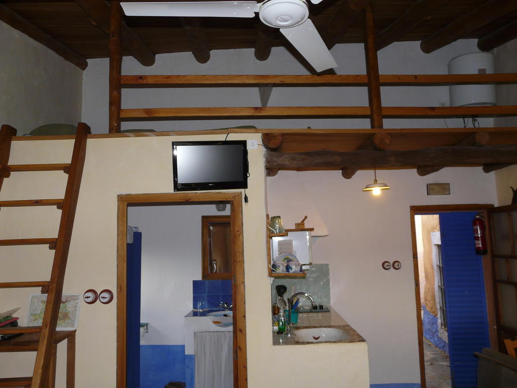 El Nido De La Collalba Appartement Cabañas del Castillo Buitenkant foto