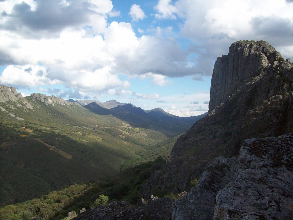 El Nido De La Collalba Appartement Cabañas del Castillo Buitenkant foto